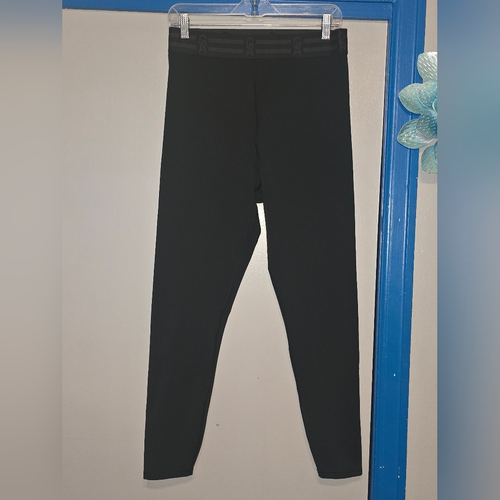 Sleek Black Women's Leggings